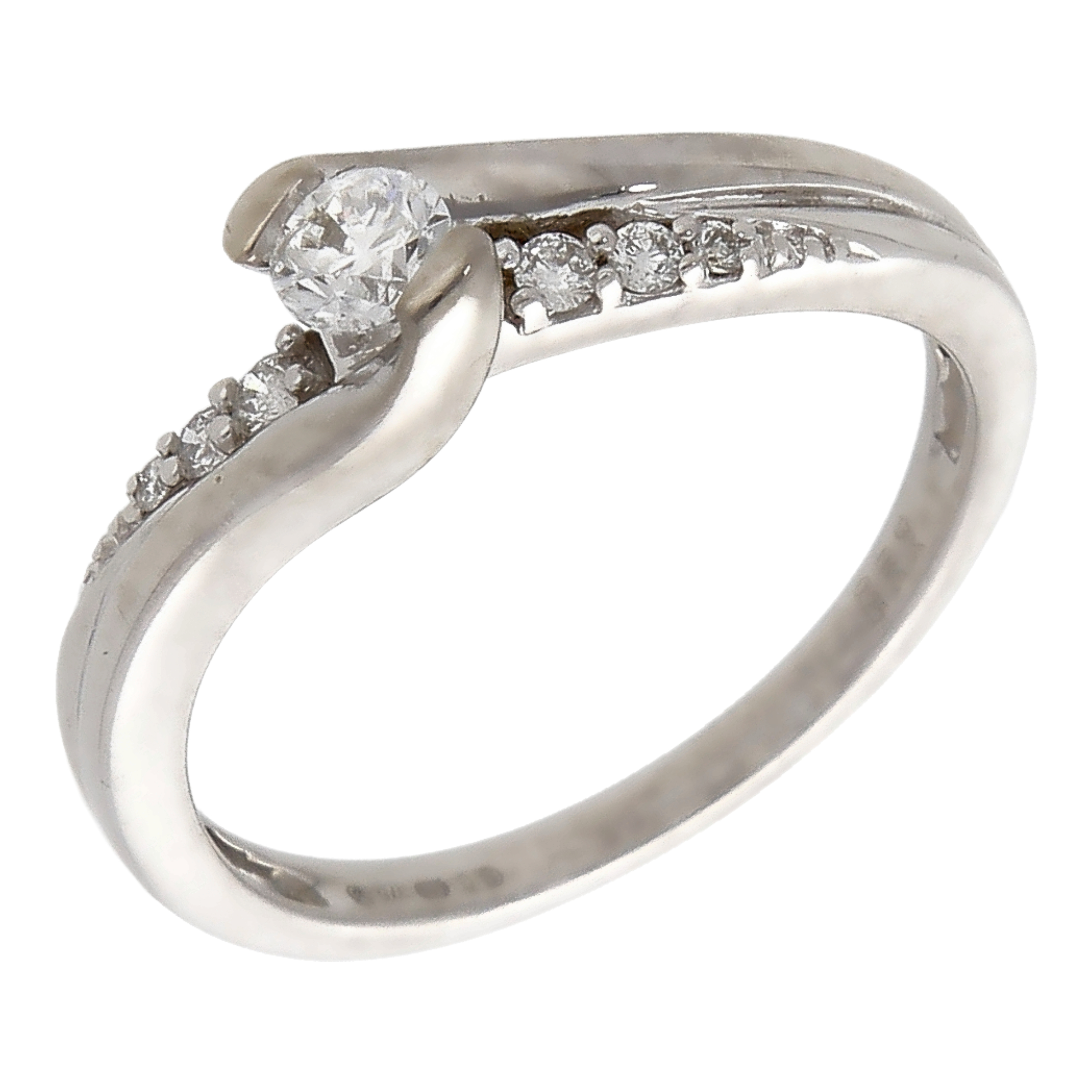 Pre-Owned 9ct White Gold 0.25ct Diamond Solitaire Twist Ring