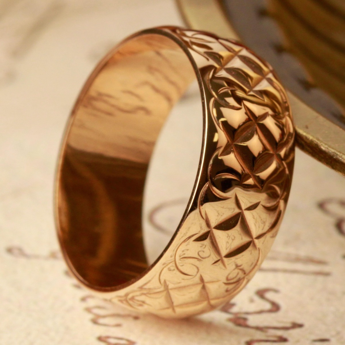 Pre-Owned Vintage 1969 9ct Gold Engraved 7mm Wedding Ring