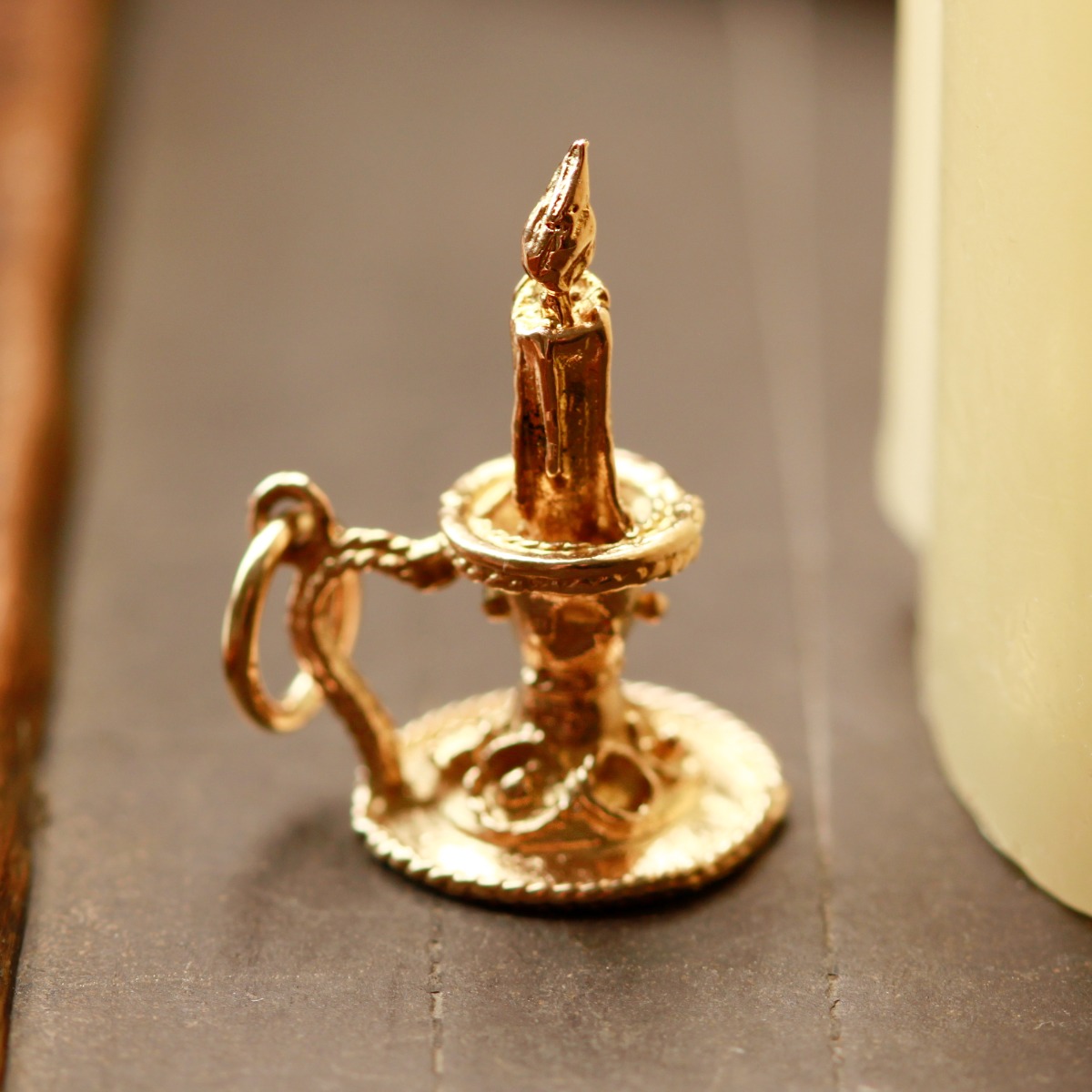 Pre-Owned Vintage 1960 9ct Yellow Gold Candle Charm