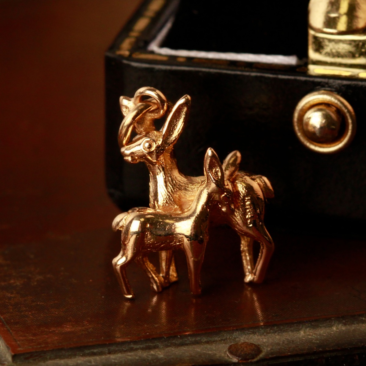 Pre-Owned Vintage 1964 9ct Gold Parent & Child Animal Charm