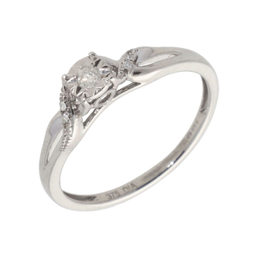Pre-Owned 9ct White Gold Illusion Set 