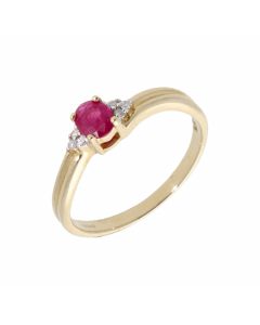 New 9ct Yellow Gold Ruby & Diamond Trilogy Style Ring