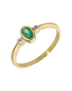 New 9ct Yellow Gold Emerald & Diamond Trilogy Ring