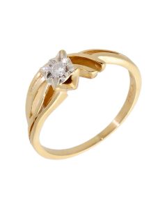 Pre-Owned 9ct Gold Illusion Set Diamond Solitaire Wave Ring