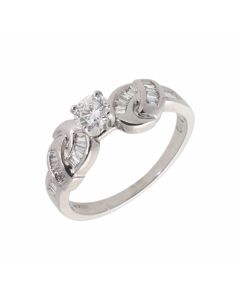 Pre-Owned 18ct Gold Diamond Solitaire & Twist Shoulders Ring