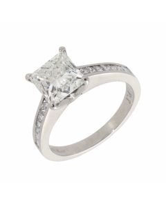 Pre-Owned 2.60ct Princess Cut Diamond Solitaire & Shoulders Ring