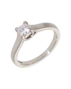 Pre-Owned Platinum 0.35ct Princess Cut Diamond Solitaire Ring