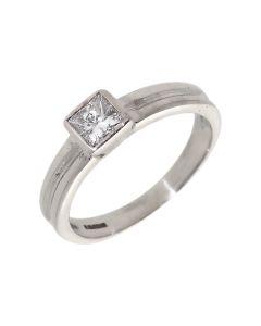 Pre-Owned 18ct Gold 0.40ct Princess Cut Diamond Solitaire Ring
