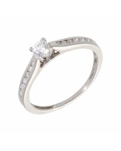 Pre-Owned Platinum 0.27ct Diamond Solitaire & Shoulders Ring