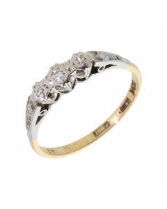 Pre-Owned 18ct Gold Vintage Diamond Trilogy Ring