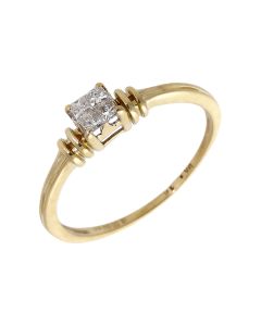 Pre-Owned 9ct Gold 0.15ct Princess Cut Diamond 4 Stone Ring