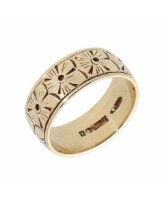 Pre-Owned 9ct Yellow Gold 8mm Floral Patterned Wedding Band Ring