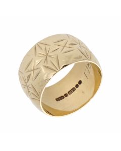 Pre-Owned 9ct Yellow Gold 12mm Patterned Wedding Band Ring