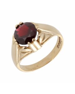 Pre-Owned 9ct Yellow Gold Garnet Signet Style Solitaire Ring