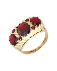 Pre-Owned 9ct Yellow Gold Vintage Style Garnet Dress Ring