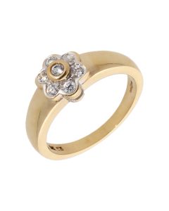 Pre-Owned 9ct Yellow Gold Cubic Zirconia Flower Cluster Ring