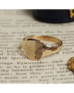 Pre-Owned Vintage 1973 9ct Gold Half Patterned Signet Ring