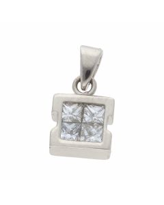Pre-Owned 18ct White Gold 0.75 Carat Diamond Cluster Pendant