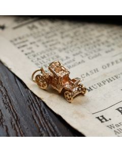 Pre-Owned 9ct Yellow Gold Vintage Car Charm