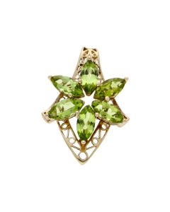 Pre-Owned 9ct Yellow Gold Peridot Cluster Pendant