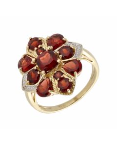 Pre-Owned 9ct Gold Vintage Style Garnet & Diamond Dress Ring