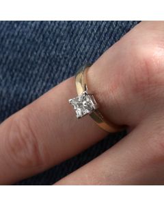 Pre-Owned 18ct Gold 0.87ct Princess Cut Diamond Solitaire Ring
