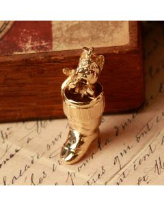 Pre-Owned Vintage 1967 9ct Yellow Gold Dick Whittington Cat Charm