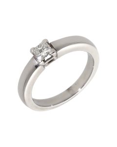 Pre-Owned 18ct Gold 0.33ct Princess Cut Diamond Solitaire Ring