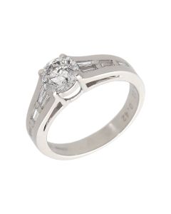 Pre-Owned 18ct Gold 1.53ct Diamond Solitaire & Shoulders Ring