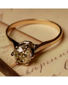 Pre-Owned Vintage 1976 18ct Gold Old Cut Diamond Solitaire Ring