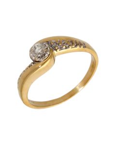 Pre-Owned 18ct Gold Diamond Solitaire & Shoulders Twist Ring
