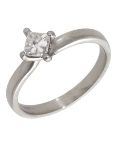 Pre-Owned Platinum 0.33ct Princess Cut Diamond Twist Ring