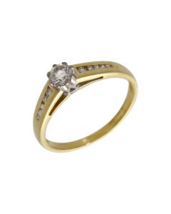 Pre-Owned 18ct Gold 0.33ct Diamond Solitaire & Shoulders Ring