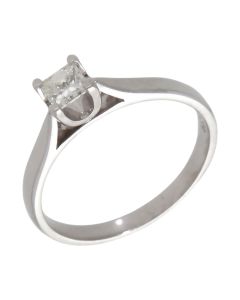 Pre-Owned 18ct Gold 0.32ct Princess Cut Diamond Solitaire Ring