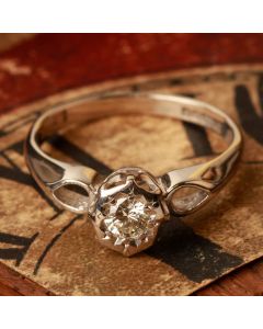 Pre-Owned Vintage 1976 18ct White Gold Diamond Solitaire Ring
