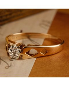 Pre-Owned Vintage 9ct Yellow Gold Diamond Solitaire Ring