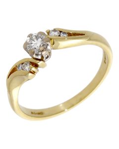 Pre-Owned 18ct Yellow Gold 0.25ct Diamond Solitaire Twist Ring