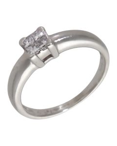 Pre-Owned Platinum 0.20ct Princess Cut Diamond 4 Stone Ring