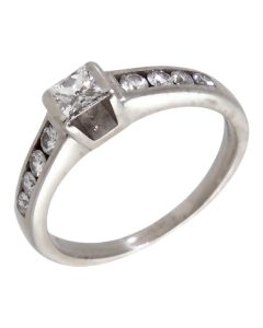 Pre-Owned 18ct Gold 0.50ct Diamond Solitaire & Shoulders Ring
