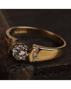 Pre-Owned Vintage 1989 18ct Gold 0.27ct Diamond Solitaire Ring
