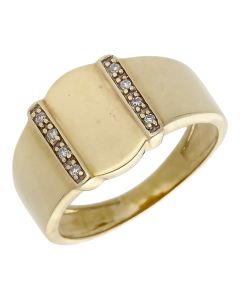 Pre-Owned 9ct Yellow Gold Diamond Set Signet Ring