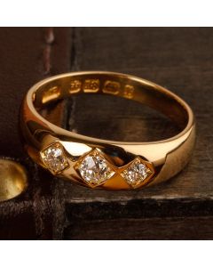 Pre-Owned Vintage 1891 18ct Gold Diamond Trilogy Band Ring