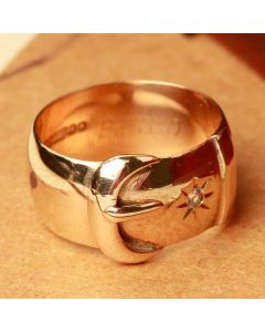 Pre-Owned Vintage 1974 9ct Yellow Gold Spinel Buckle Band Ring