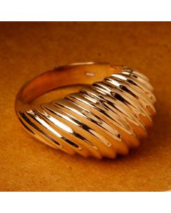 Pre-Owned Vintage 1983 9ct Yellow Gold Domed Wave Ring
