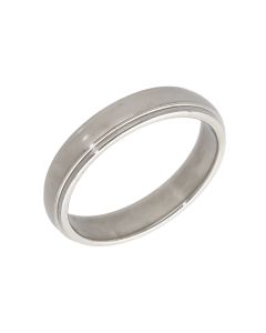 Pre-Owned Platinum 4mm Edged Wedding Band Ring