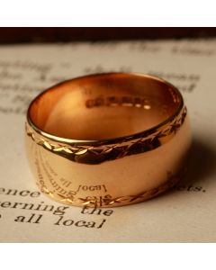 Pre-Owned Vintage 1968 22ct Gold Patterned Edge 9mm Wedding Ring