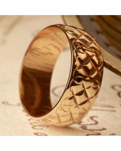 Pre-Owned Vintage 1969 9ct Gold Engraved 7mm Wedding Ring