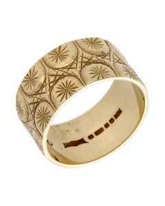 Pre-Owned Vintage 1979 9ct Gold 10mm Pattened Wedding Ring