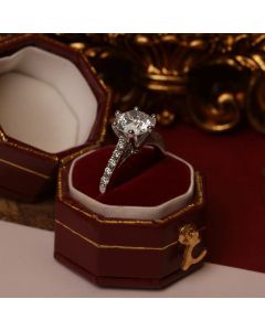 Pre-Owned 18ct Gold 1.92ct Diamond Solitaire & Shoulders Ring