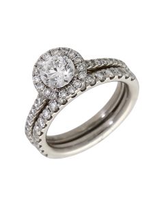 Pre-Owned Platinum 1.30ct Diamond Halo Bridal Ring Set